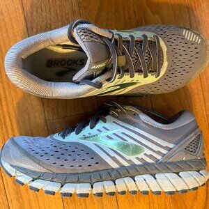 Brooks Ariel 18 Women's Size 8.5 Grey and Green - Worn a Few Times